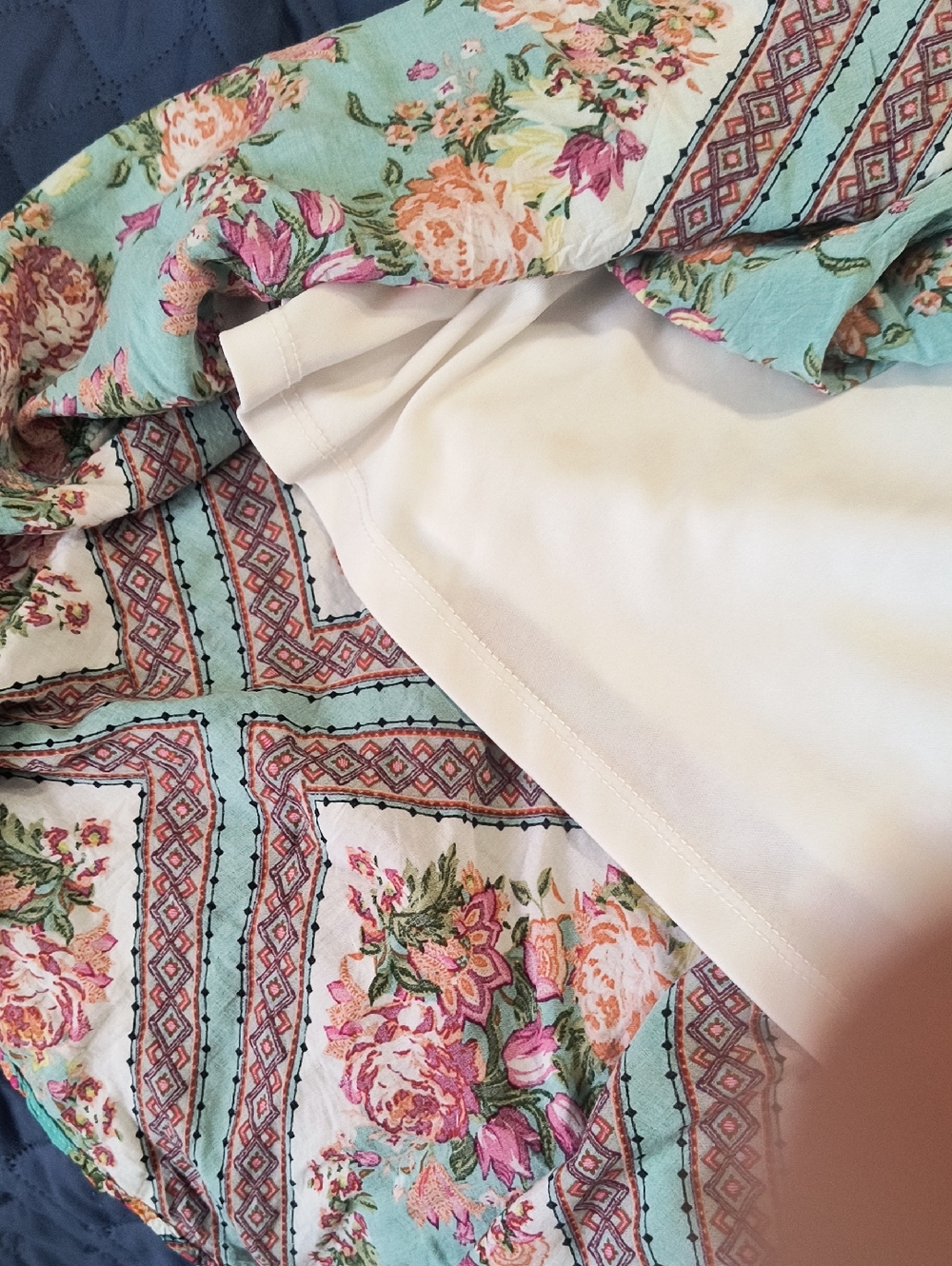 torrid Teal And White Floral Off-Shoulder Maxi Dress, Torrid Size 3 - Picture 5 of 7